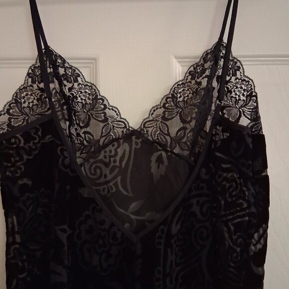 Frederick's of Hollywood Women's M Black Burnout Velvet Lace Y2K Mini Chemise - Picture 4 of 15